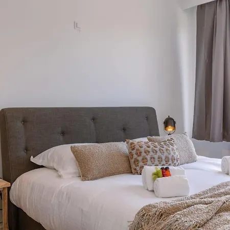Huswell - Cosy With Vintage Interior Apartment De Haan