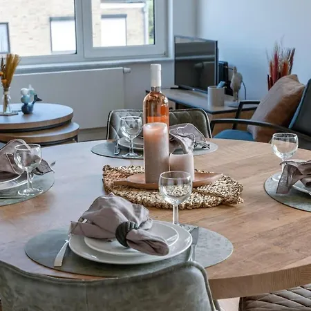 Huswell - Cosy With Vintage Interior Apartment *