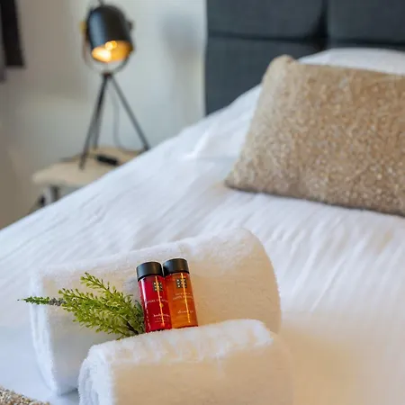 Huswell - Cosy With Vintage Interior *